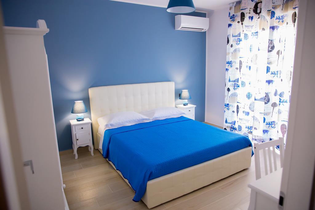Gleda Rooms In The Square Pompei Bilik gambar